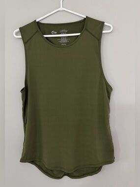 Zyia: Women’s Sleeveless Top (ptp approx 19in) -Size Large